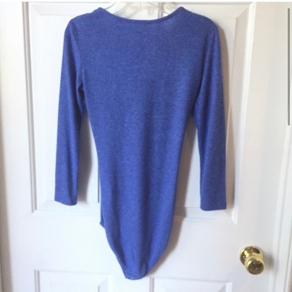 Chelsea and Violet Front Tie Up Body Long Sleeves XS - Picture 3 of 9